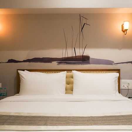 Ariena By Spree Hotels Goa Morjim Extérieur photo