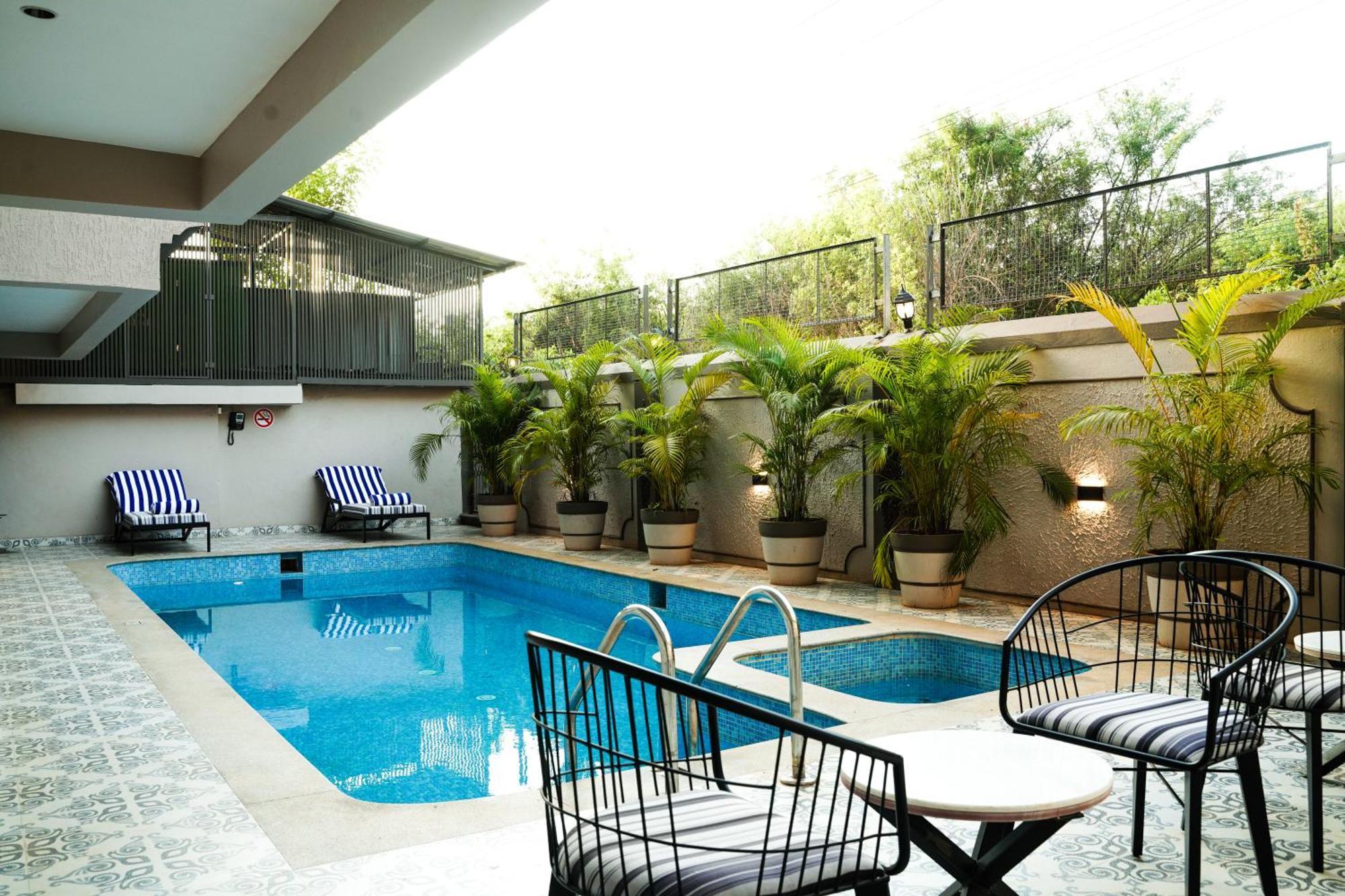 Ariena By Spree Hotels Goa Morjim Extérieur photo