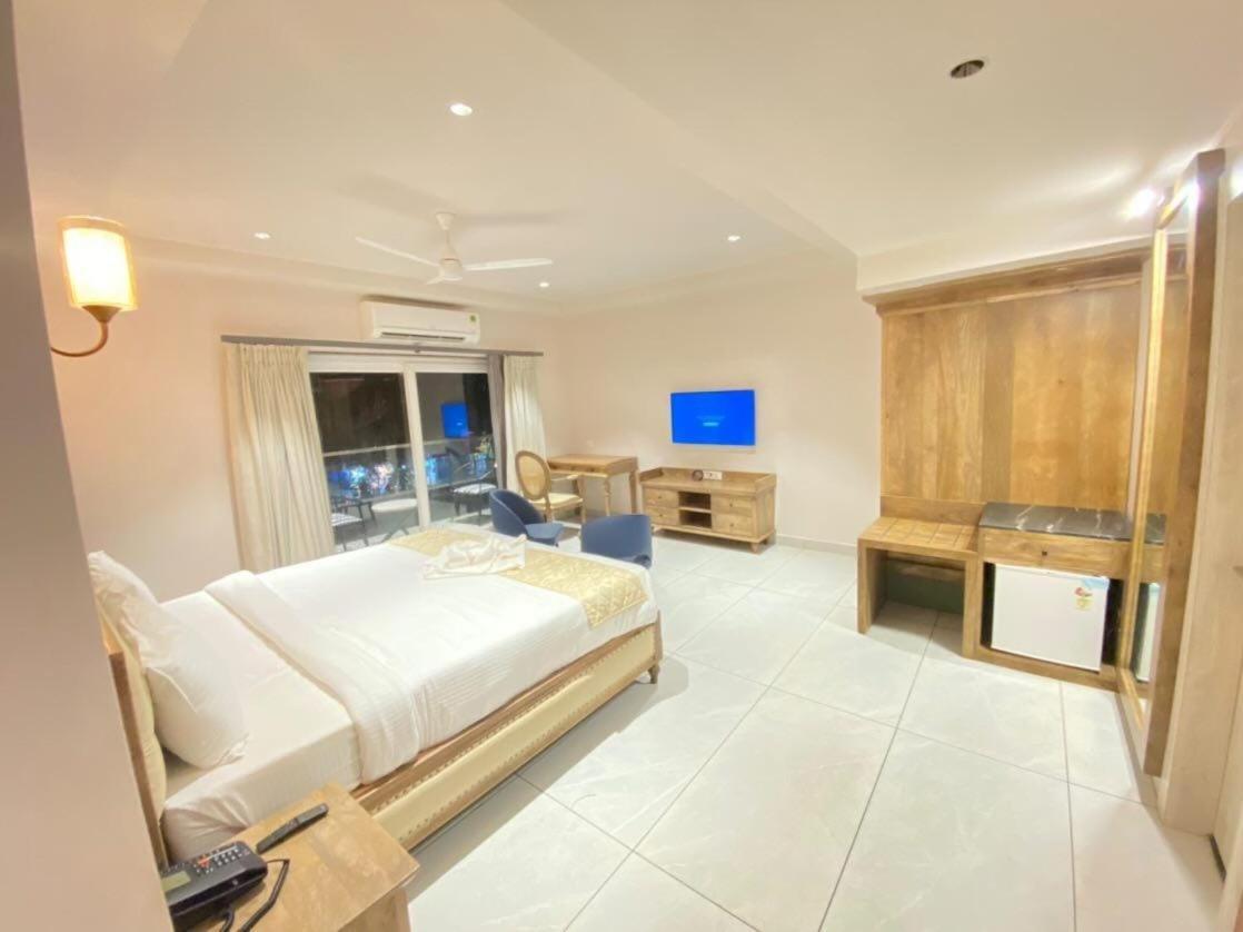 Ariena By Spree Hotels Goa Morjim Extérieur photo