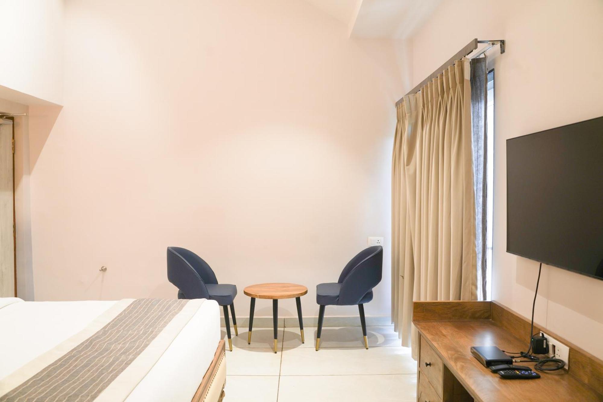 Ariena By Spree Hotels Goa Morjim Extérieur photo